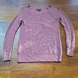 American Eagle Mauve Sweater Size XS